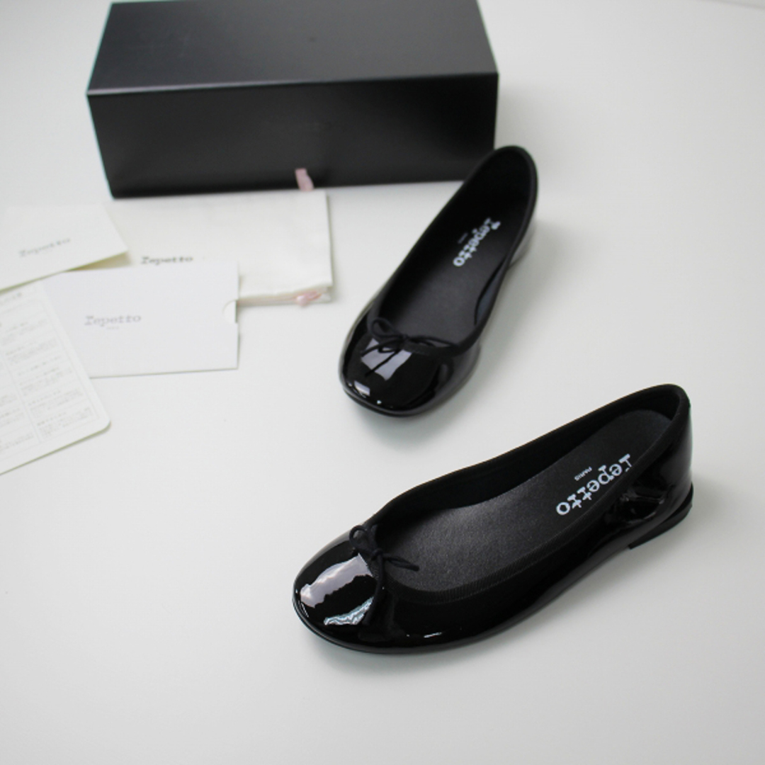 repetto(レペット)の美品 repetto レペット Lili Ballerina リリ バレリーナ パテントレザー バレエシューズ 36(22.5cm)/ブラック エナメル【2400013366861】 レディースの靴/シューズ(バレエシューズ)の商品写真