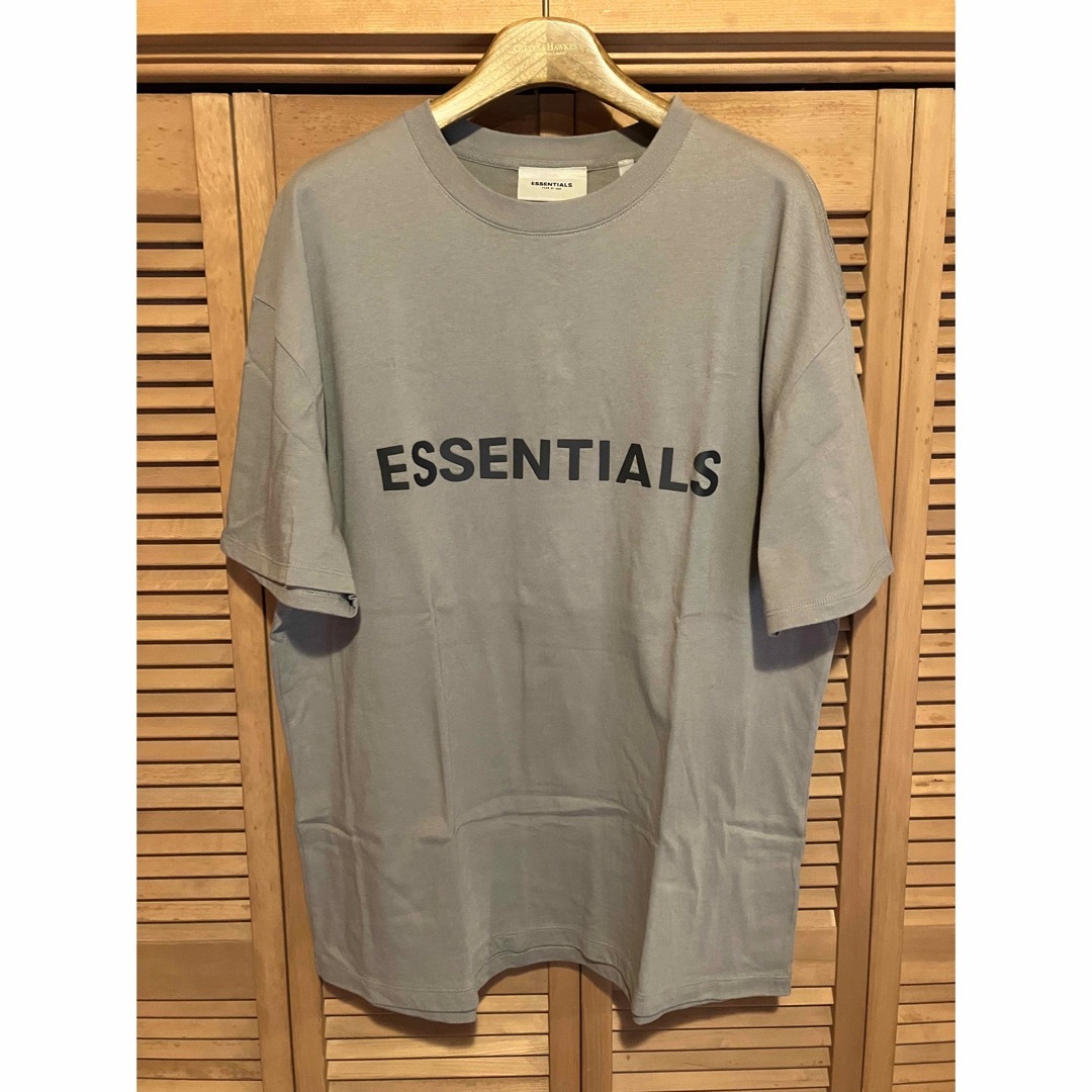 FEAR OF GOD(フィアオブゴッド)の【PYEH!様 専用】FOG ESSENTIALS Tシャツ Lサイズ メンズのトップス(Tシャツ/カットソー(半袖/袖なし))の商品写真