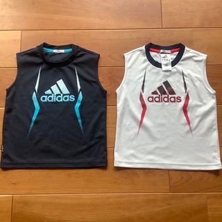 アディダス(adidas)のadidas  アディダス　Tシャツ　130(Tシャツ/カットソー)