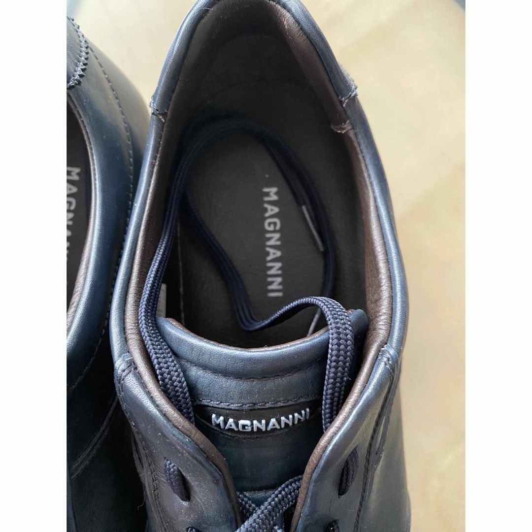 MAGNANNI(マグナーニ)の未使用 MAGNANNI マグナーニ スペイン 高級スニーカー 40 メンズの靴/シューズ(スニーカー)の商品写真