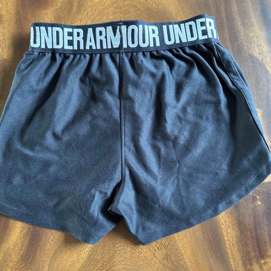 UNDER ARMOUR(アンダーアーマー)のアンダーアーマー  ショートパンツ キッズ/ベビー/マタニティのキッズ服男の子用(90cm~)(パンツ/スパッツ)の商品写真