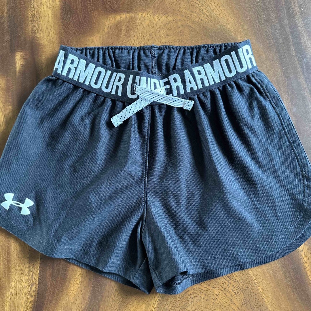 UNDER ARMOUR(アンダーアーマー)のアンダーアーマー  ショートパンツ キッズ/ベビー/マタニティのキッズ服男の子用(90cm~)(パンツ/スパッツ)の商品写真