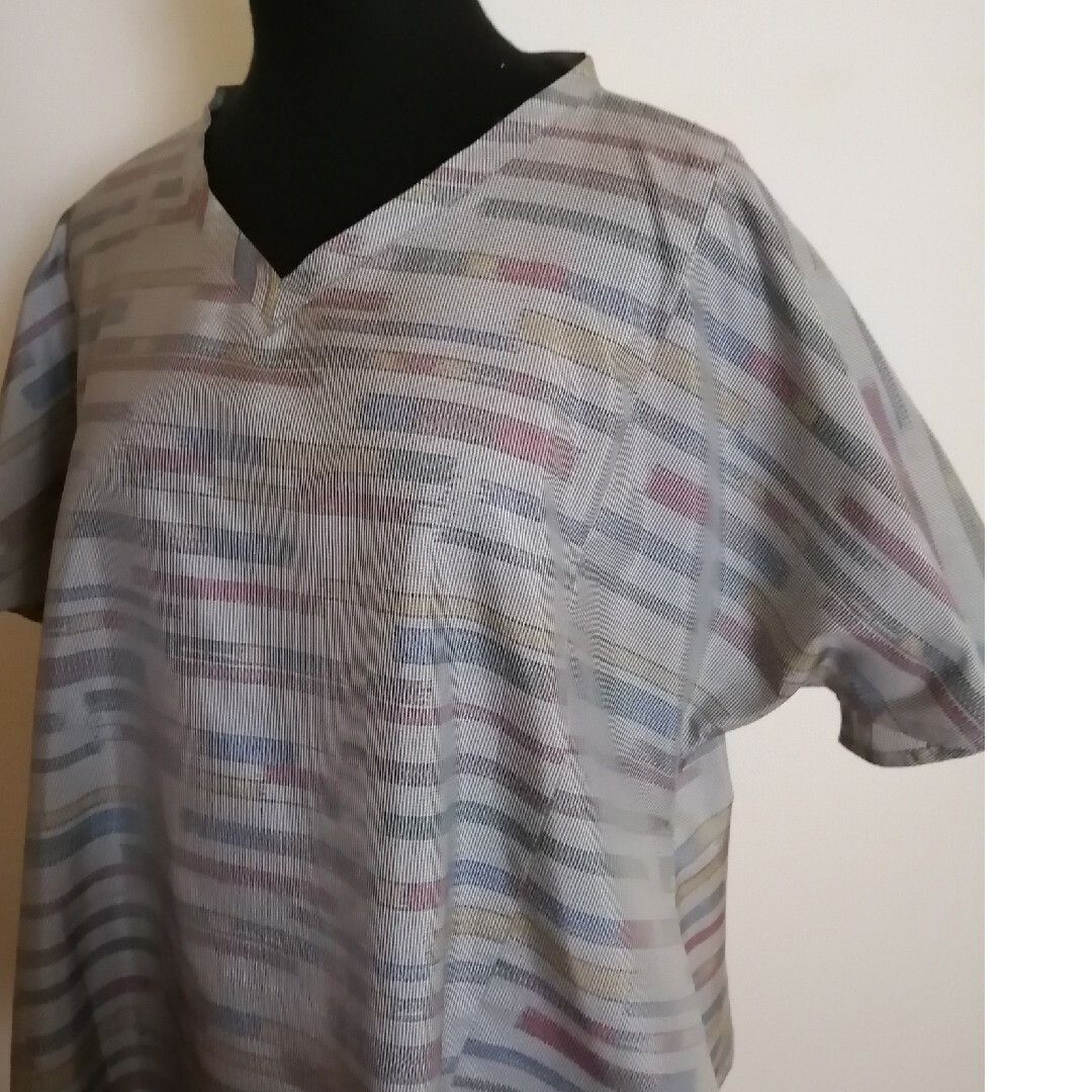 SOLD　お値下げ中　着物リメイク　ブラウス　大島紬 レディースのトップス(シャツ/ブラウス(半袖/袖なし))の商品写真