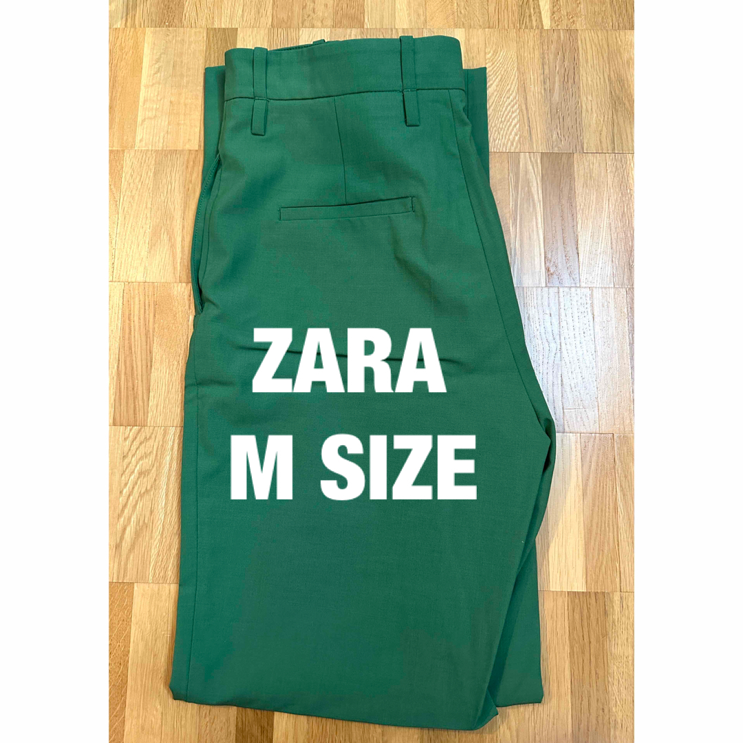 ZARA(ザラ)のZARA ストレート フィットパンツ 緑 グリーン Mサイズ 美品 レディースのパンツ(カジュアルパンツ)の商品写真