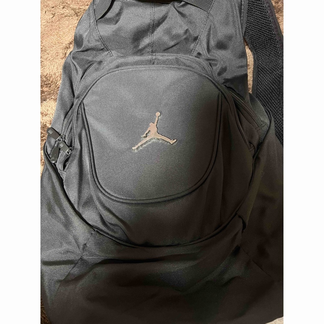 Jordan Brand（NIKE）(ジョーダン)のジョーダン  カラー ラインド バックパック  黒 レディースのバッグ(リュック/バックパック)の商品写真