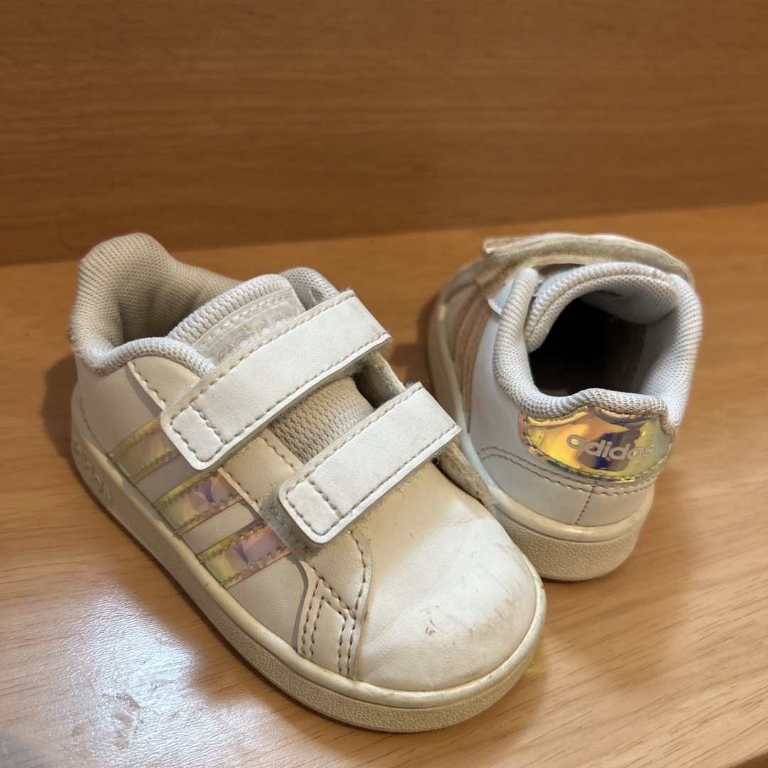 adidas(アディダス)のアディダス　ベビーシューズ　 キッズ/ベビー/マタニティのベビー靴/シューズ(~14cm)(スニーカー)の商品写真