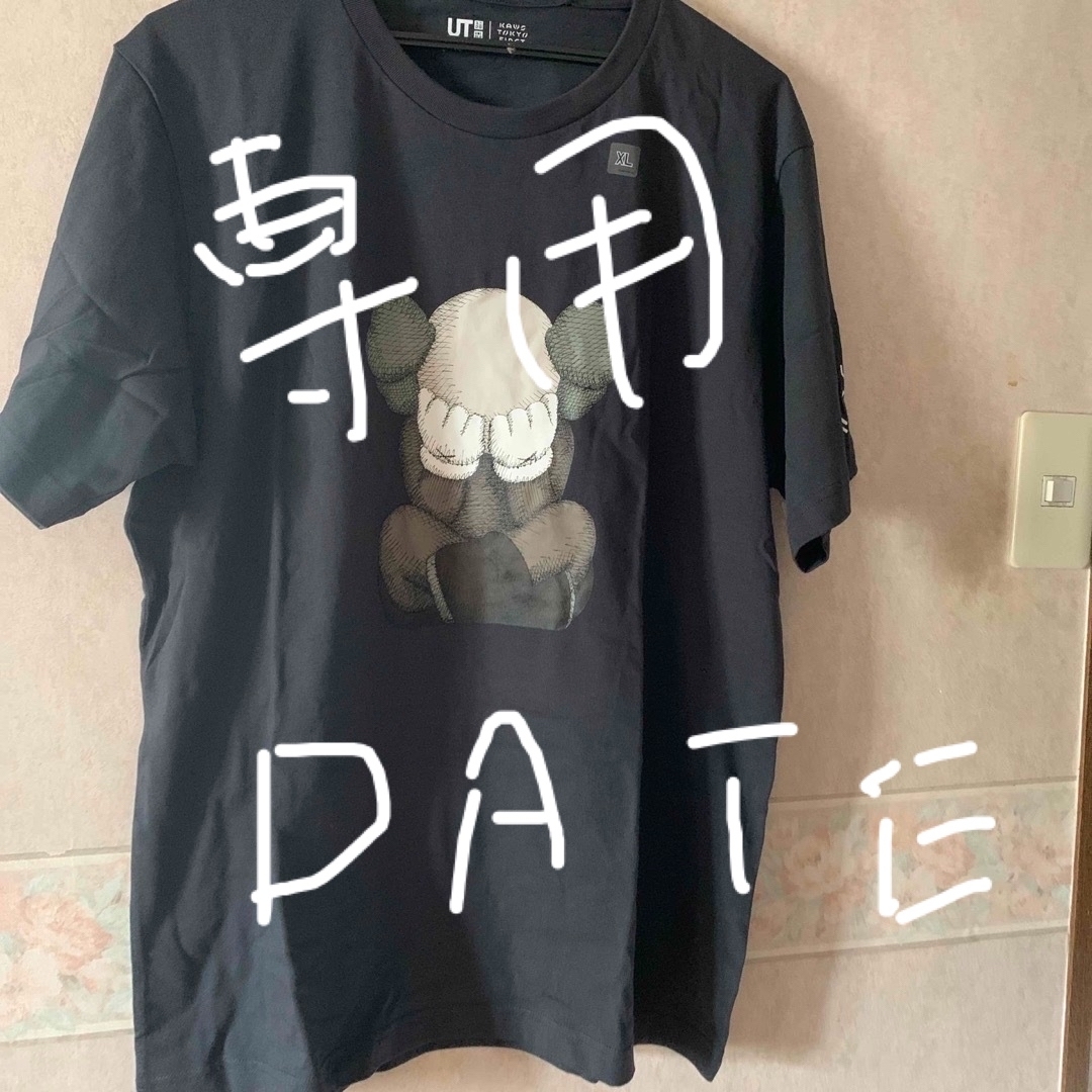 【未使用】KAWS × UNIQLO　カウズ　ユニクロ　半袖　Tシャツ　XL