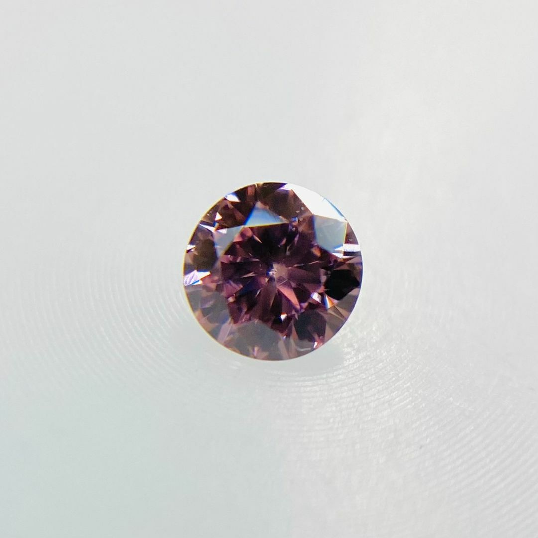 FANCY VIVID PINK 0.063ct RD/RT2134/CGL レディースのアクセサリー(その他)の商品写真