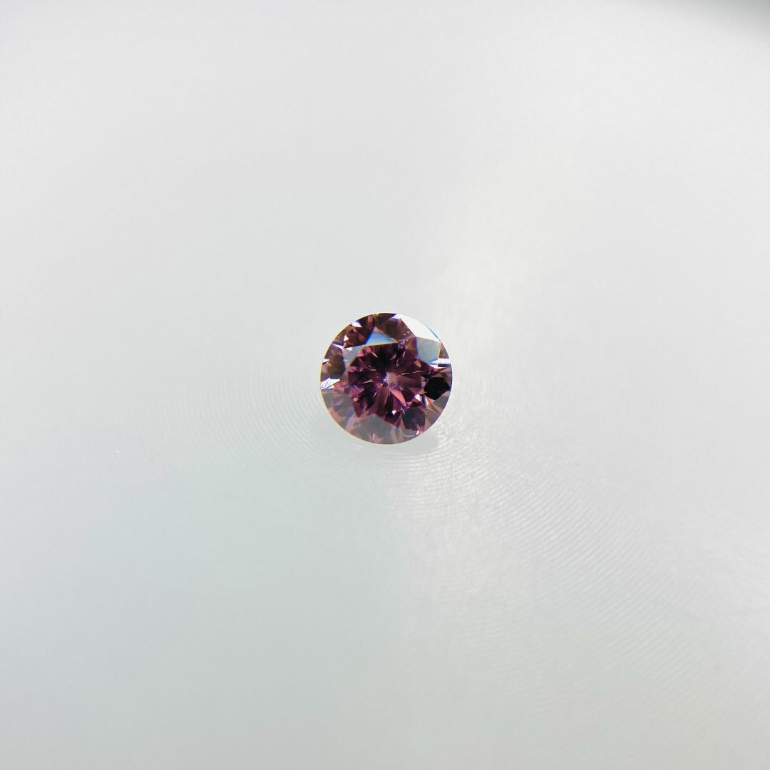 FANCY VIVID PINK 0.063ct RD/RT2134/CGL レディースのアクセサリー(その他)の商品写真