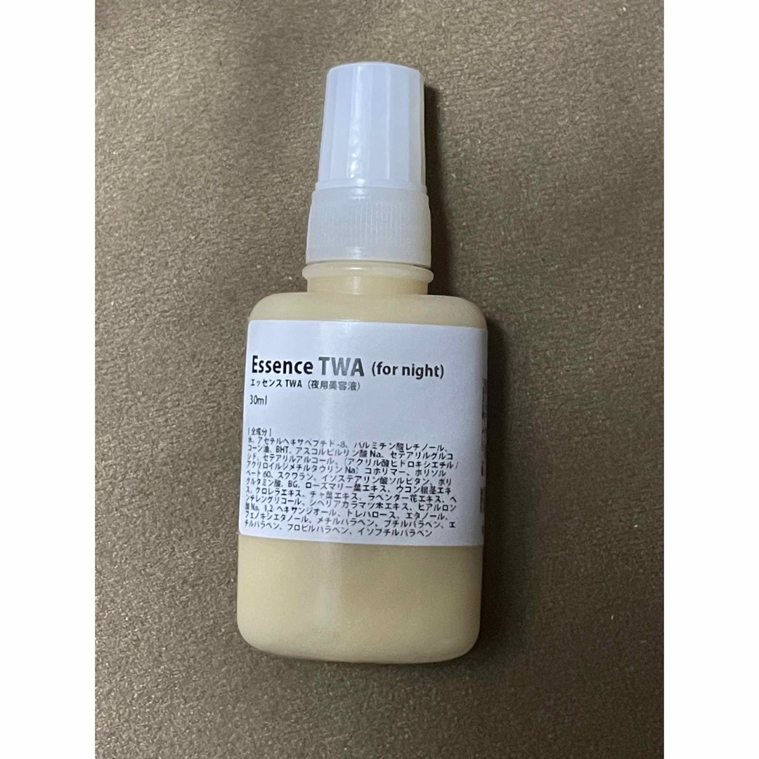 BSコスメ　エッセンスTWA 30g パルミチン酸 レチノール コスメ/美容のスキンケア/基礎化粧品(美容液)の商品写真