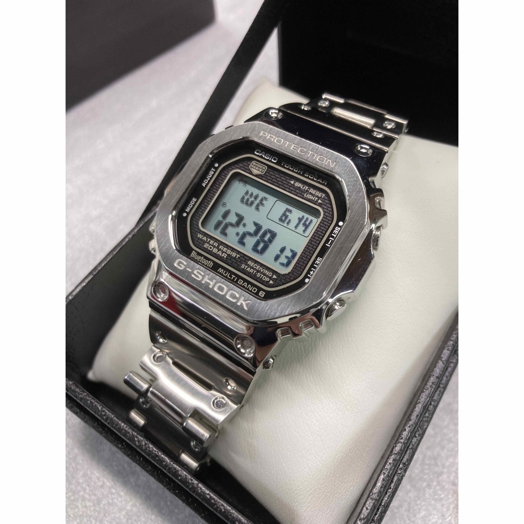 CASIO G-SHOCK GMW-B5000D-1JF フルメタル電波ソーラー