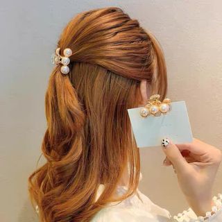 【新品未使用】韓国　パール　ゴールド　お呼ばれ　ヘアクリップ　バレッタ 4cm(バレッタ/ヘアクリップ)