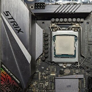 エイスース(ASUS)のASUS ROG STRIX Z370-I(Intel i9-9900KF付き)(PCパーツ)