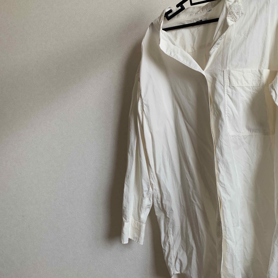 UNIQLO(ユニクロ)のユニクロ　オーバーサイズシャツ レディースのトップス(シャツ/ブラウス(長袖/七分))の商品写真