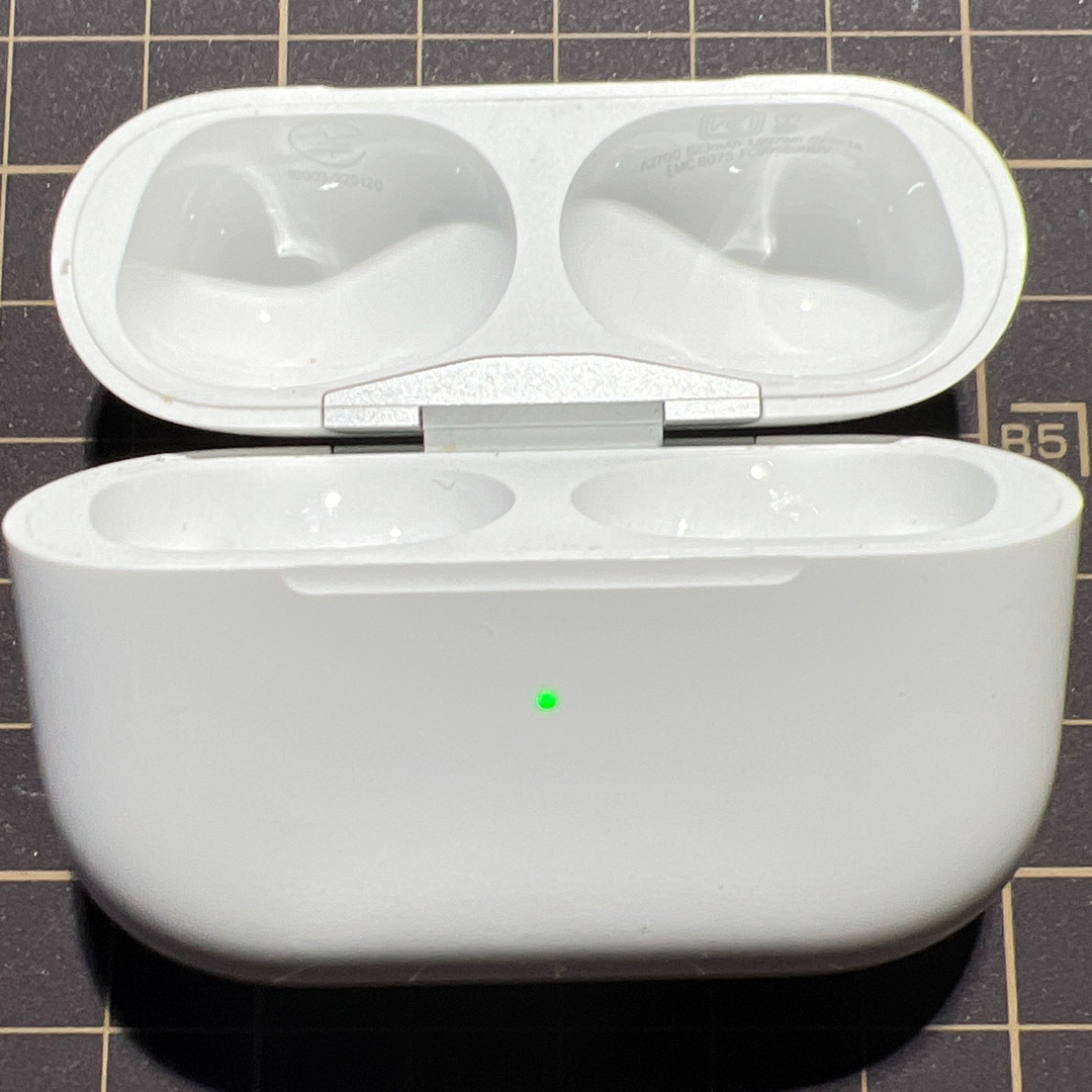 AirPods pro 第二世代　エアーポッズ充電ケース　第2世代 2