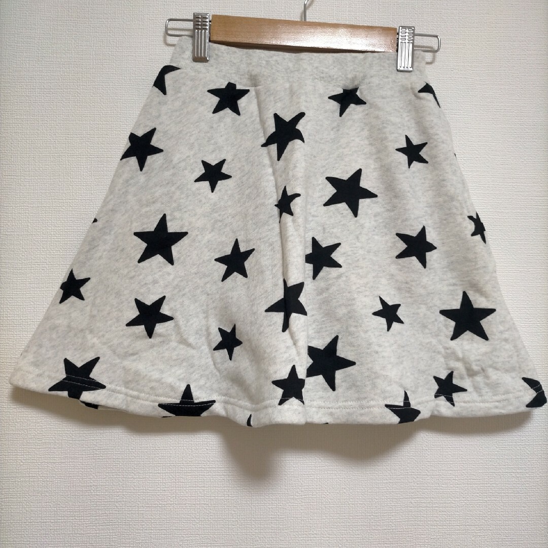 SLAP SLIP(スラップスリップ)のスラップスリップ SLAPSLIP 130cm スウェット スカート パンツ 星 キッズ/ベビー/マタニティのキッズ服女の子用(90cm~)(スカート)の商品写真