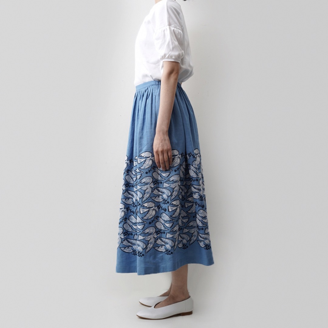 mina perhonen(ミナペルホネン)のmina perhonen/following day ギャザースカート レディースのスカート(ロングスカート)の商品写真