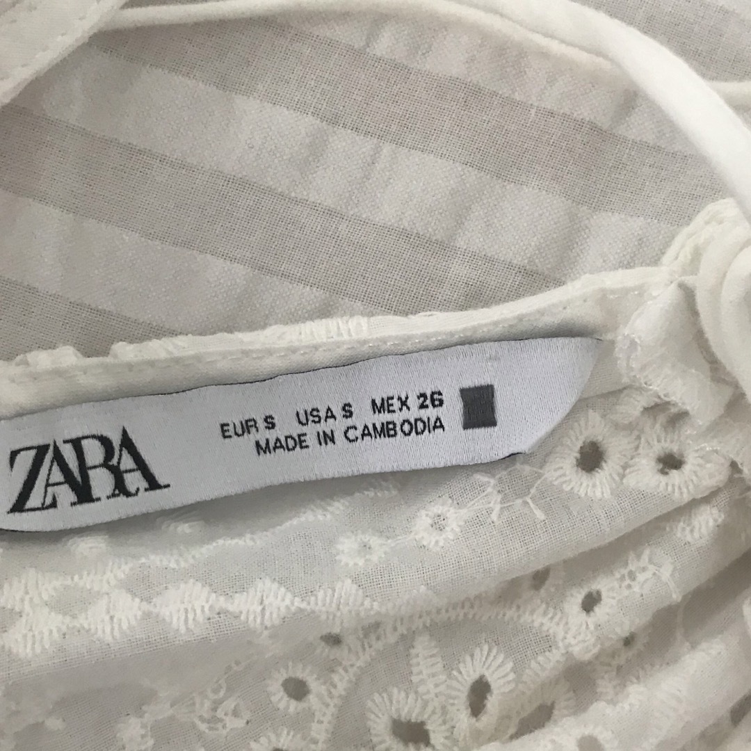 ZARA(ザラ)のZARA  コットンレース 花柄ワンピース レディースのワンピース(ロングワンピース/マキシワンピース)の商品写真