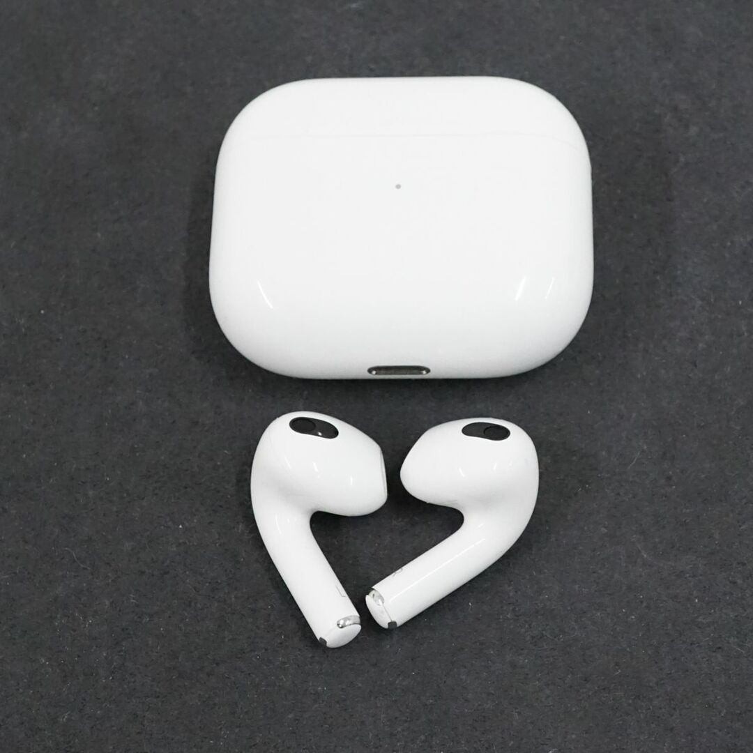 Apple AirPods 第三世代 MagSafe充電ケースのみ A2566 USED品  耐汗 耐水 MME73J/A Qi充電 完動品  T X4981