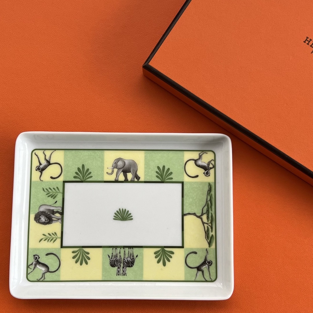HERMES(エルメス)の美品⭐︎エルメス HERMES Safari プレート インテリア/住まい/日用品のキッチン/食器(食器)の商品写真