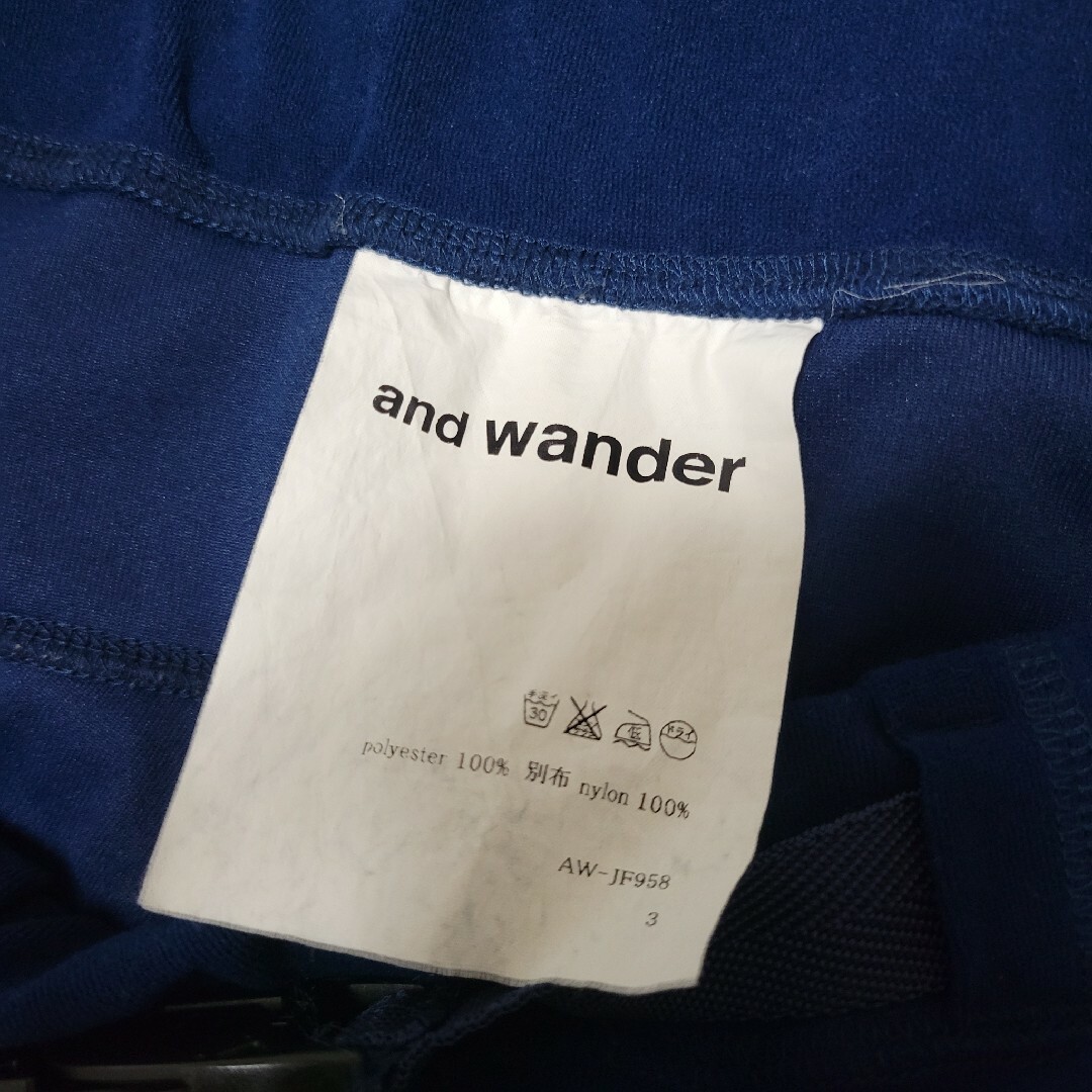 and wander(アンドワンダー)のand wander アンドワンダー セットアップ ネイビー メンズのトップス(スウェット)の商品写真