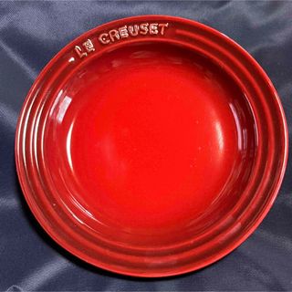 ルクルーゼ(LE CREUSET)の【rie♡様専用】ルクルーゼ＊ラウンドプレート15cm Cerise(食器)