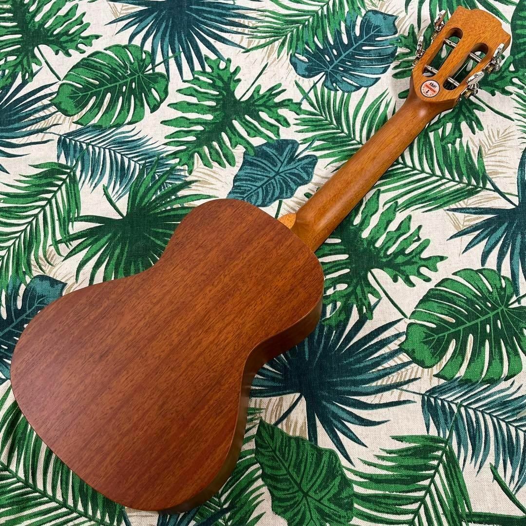 【Hala ukulele】マホガニー単板のエレキ・コンサートウクレレ