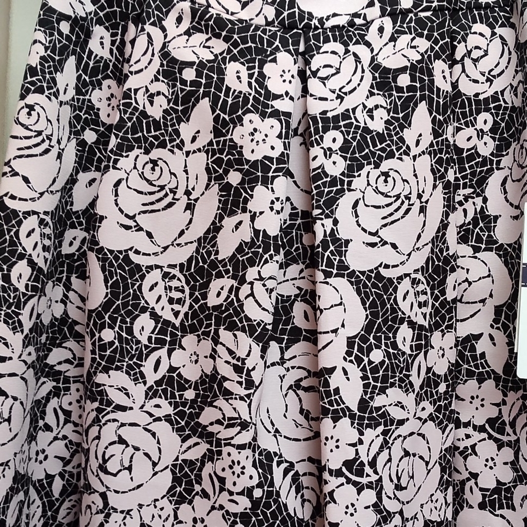 M'S GRACY(エムズグレイシー)の新品　エムズグレイシースカート レディースのスカート(ひざ丈スカート)の商品写真