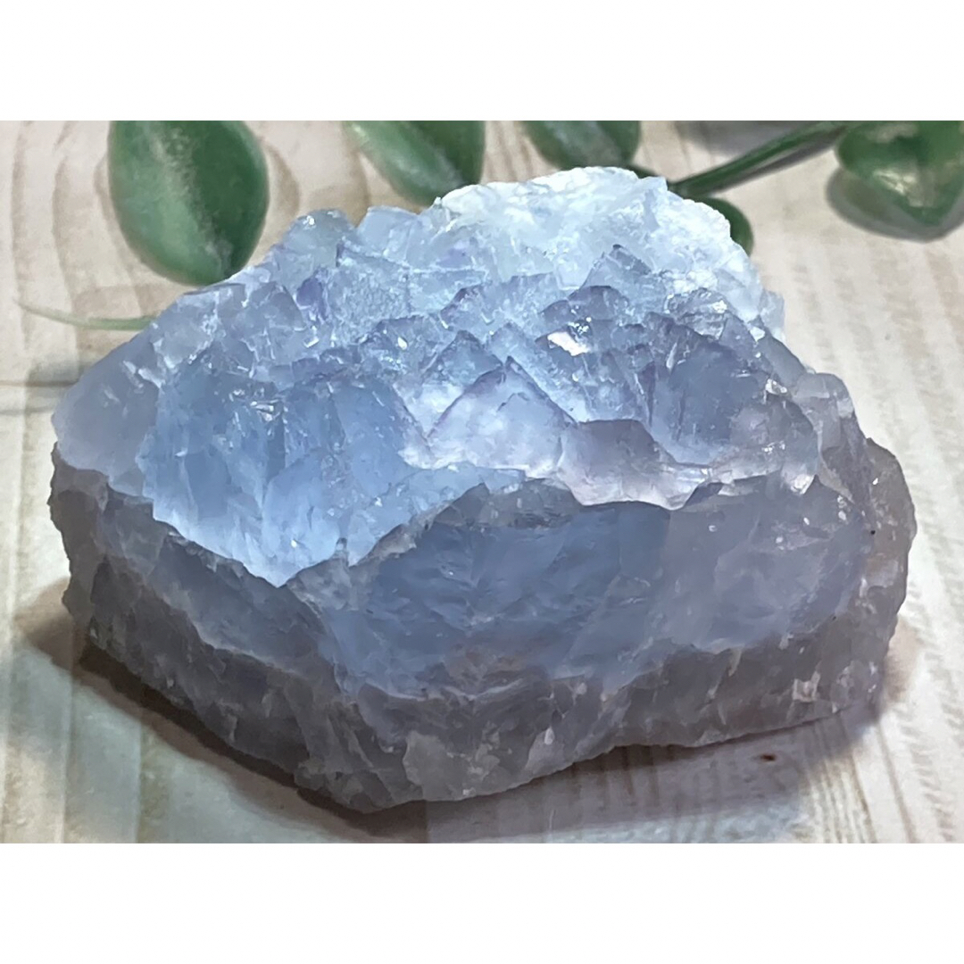 レインボー✨　パキスタン産　ブルー　フローライト　蛍石　ラフストーン　原石