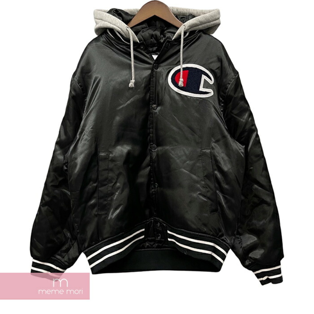 Sサイズ　黒　Champion® Hooded Satin Varsity