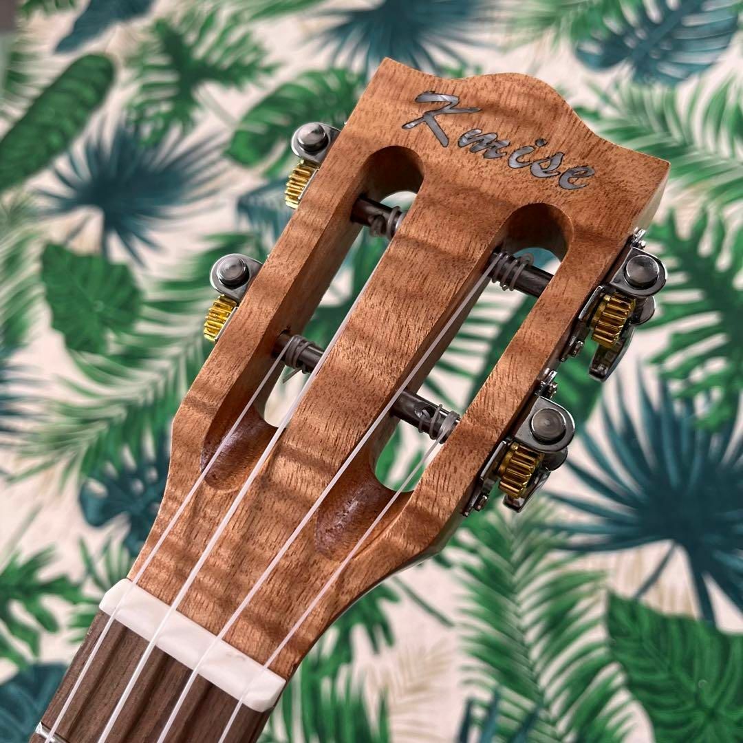 【Kmise ukulele】カーリーマホガニーのエレキ・コンサートウクレレ