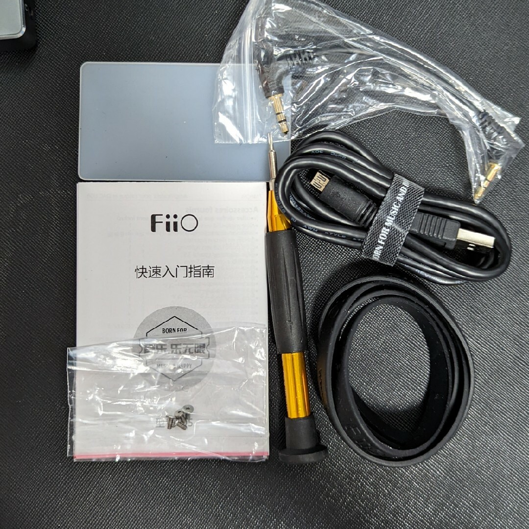 FiiO(フィーオ)のFiio Q5 ポータブルヘッドフォンアンプ　DAC スマホ/家電/カメラのオーディオ機器(アンプ)の商品写真