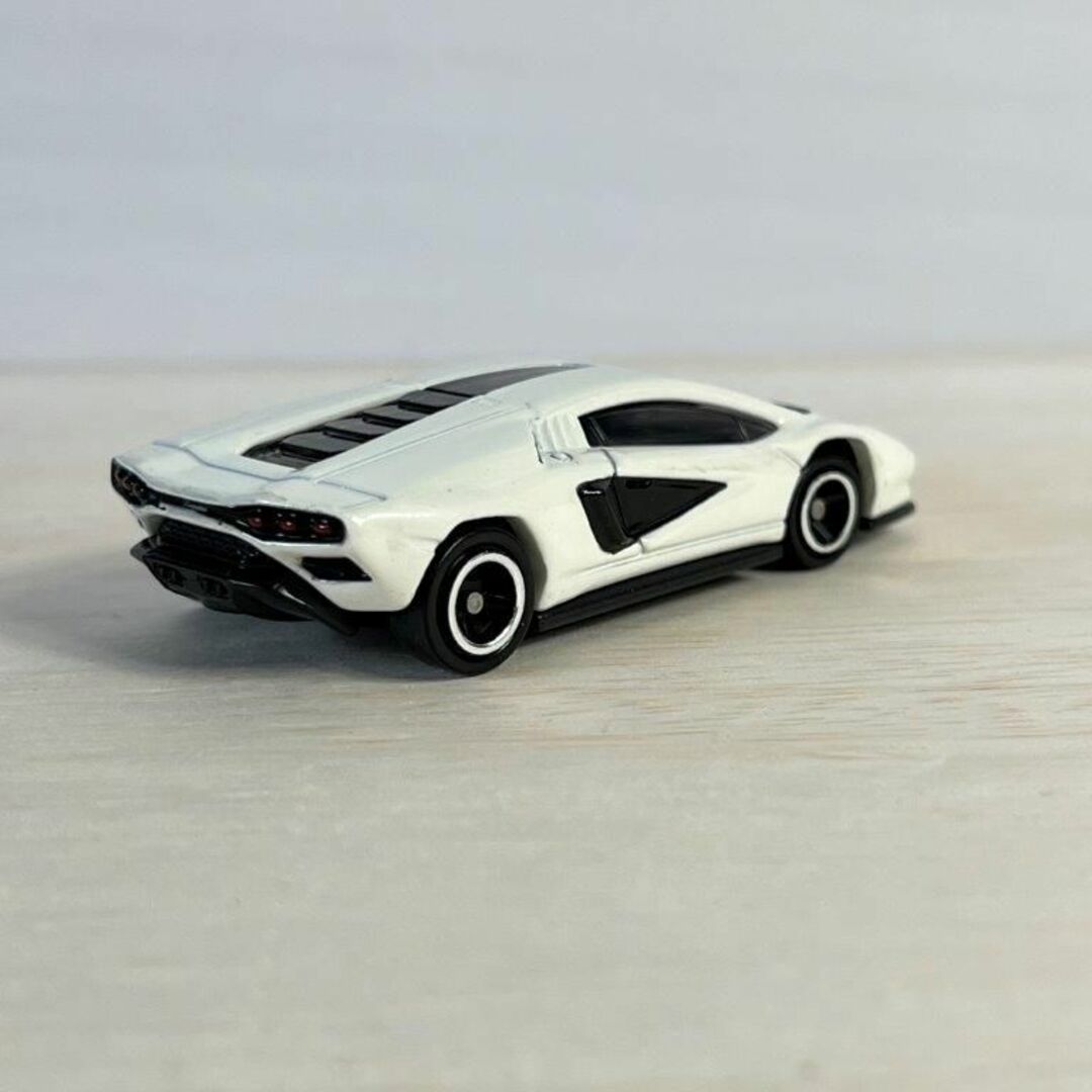 Takara Tomy - トミカ ミニカー No.74 ランボルギーニ カウンタック