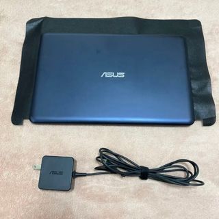 ASUS ノートパソコン ネイビー ほぼ未使用品