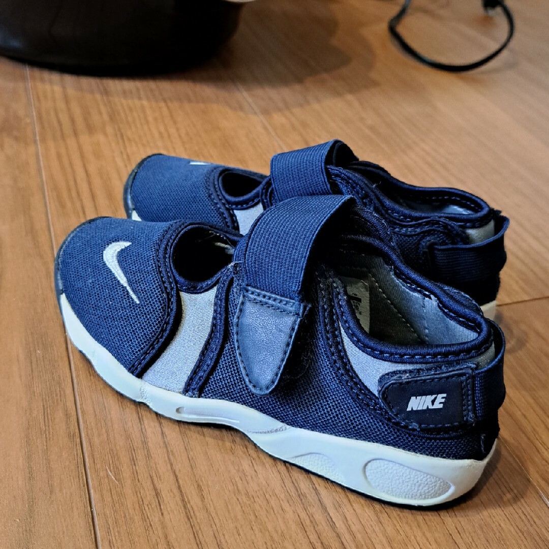 NIKE(ナイキ)のエアリフト　16cm キッズ/ベビー/マタニティのキッズ靴/シューズ(15cm~)(スニーカー)の商品写真