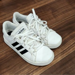 アディダス(adidas)のキッズ　アディダス　シューズ　19cm(スニーカー)