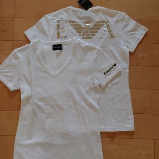 アルマーニ(Emporio Armani) 白Tシャツ Tシャツ(レディース/半袖)の ...