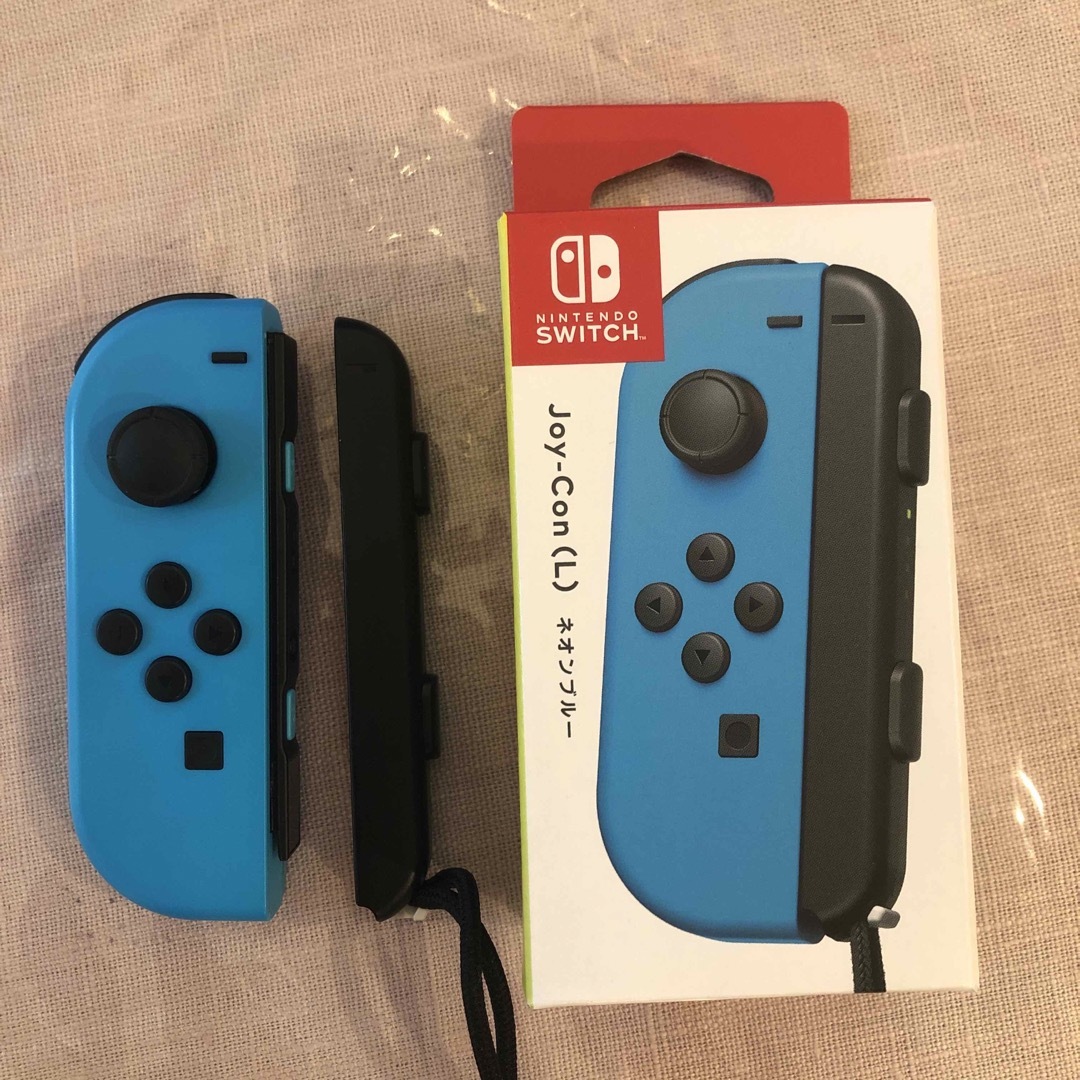 Nintendo Switch(ニンテンドースイッチ)の任天堂　Switch Joy-Con 左　ブルー　ジャンク品 エンタメ/ホビーのゲームソフト/ゲーム機本体(家庭用ゲーム機本体)の商品写真