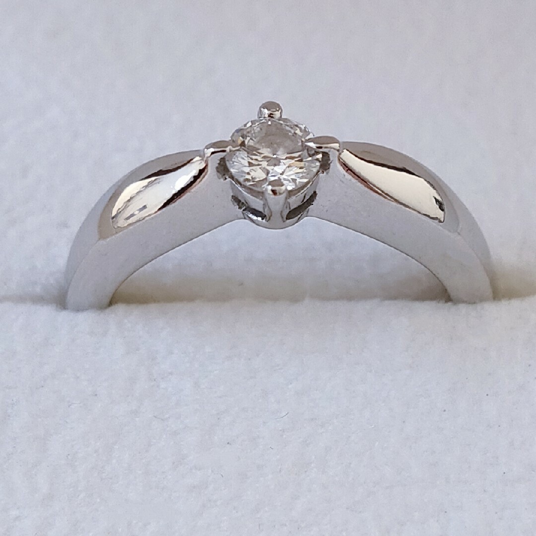 ブルガリ ダイヤモンド リング Pt950 0.18ct F VVS-2 VG