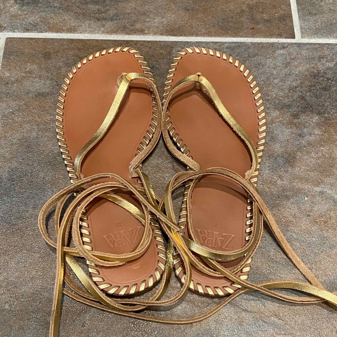 ZARA(ザラ)のザラ　ストラップサンダル レディースの靴/シューズ(サンダル)の商品写真