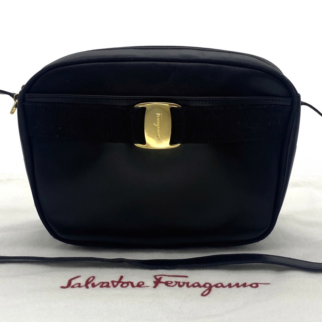 BA214183サイズフェラガモ Ferragamo ヴァラリボン ショルダーバッグ レザー ブラック