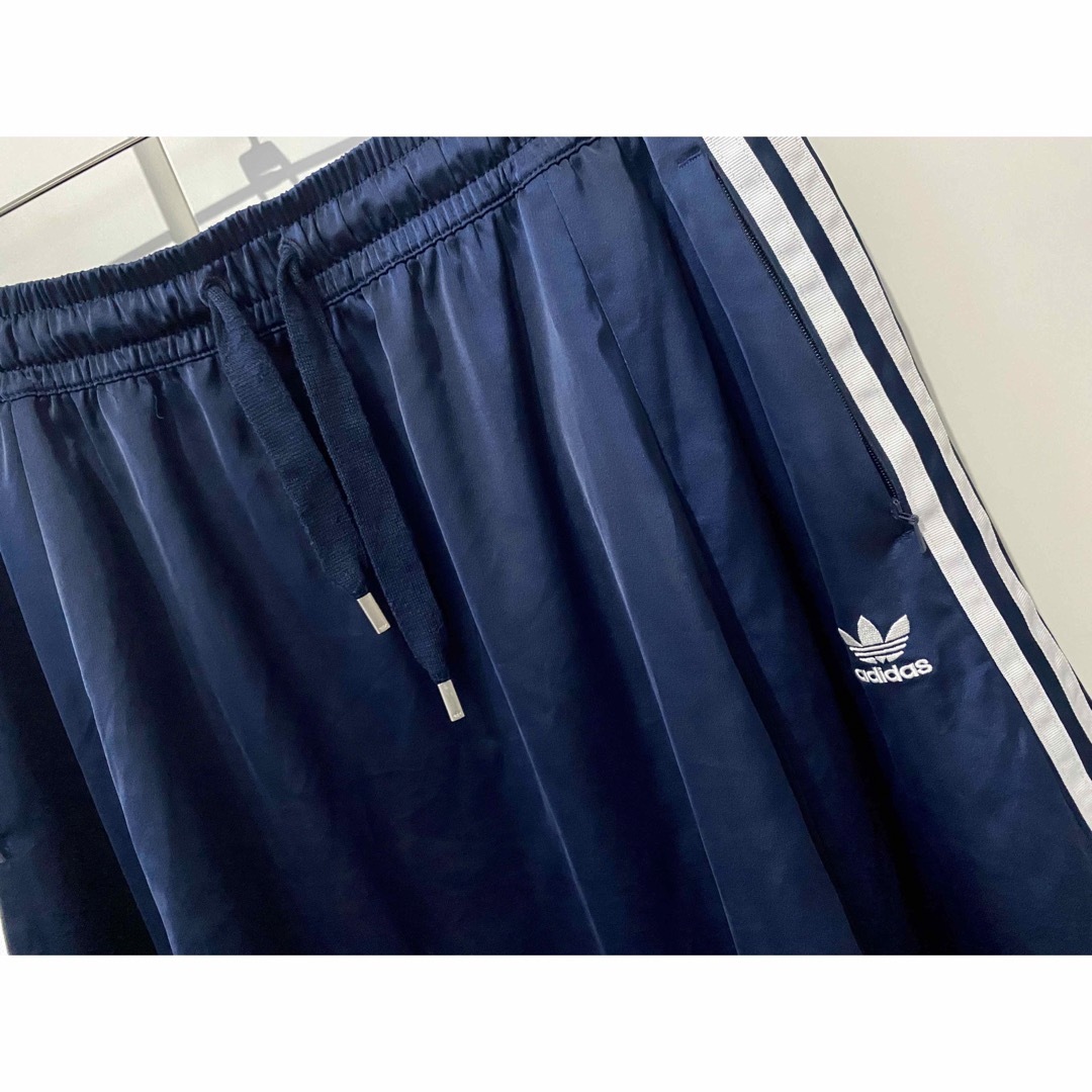 adidas(アディダス)の【adidas】ロングサテンスカート（美品） レディースのスカート(ロングスカート)の商品写真