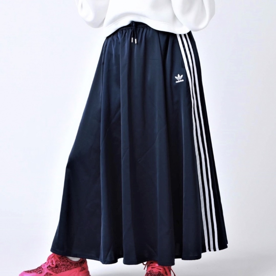 adidas(アディダス)の【adidas】ロングサテンスカート（美品） レディースのスカート(ロングスカート)の商品写真