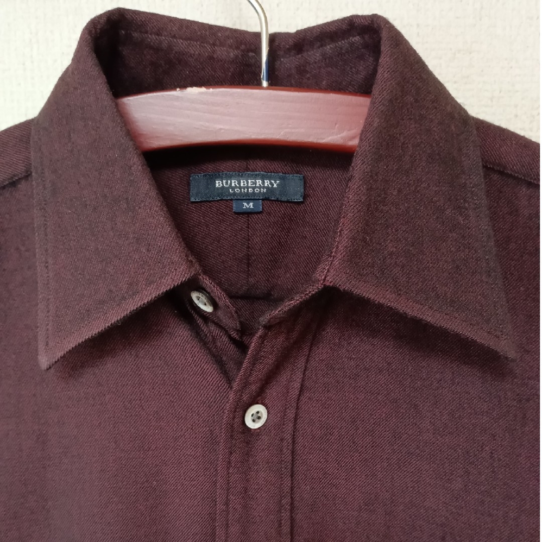 BURBERRY(バーバリー)のBURBERRYLONDONバーバリー羊毛長袖シャツ三陽商会ワインレッドサイズM メンズのトップス(シャツ)の商品写真