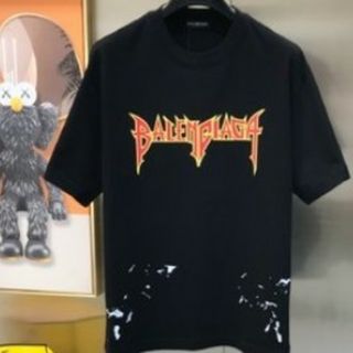早期予約・新じゃが BALENCIAGA オーバーサイズ ブラック Tシャツ ワンポイントFF刺繍