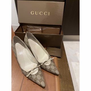 グッチ(Gucci)のGUCCI ヒール　白　24.0 ベージュ(ハイヒール/パンプス)