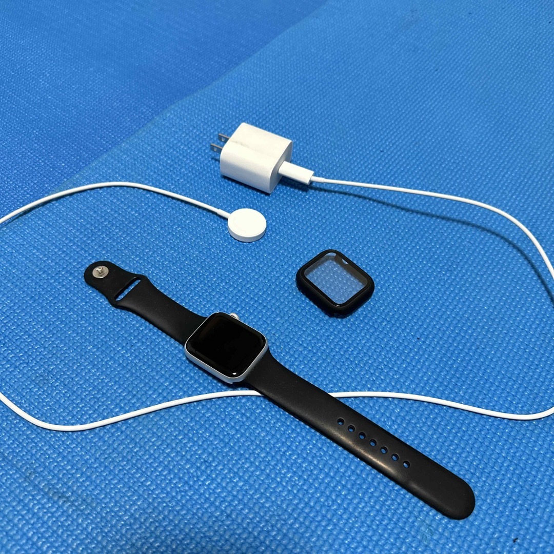 専用。アップルウォッチSE GPS 44mm Apple watch 傷なし スマホ/家電/カメラのスマートフォン/携帯電話(スマートフォン本体)の商品写真