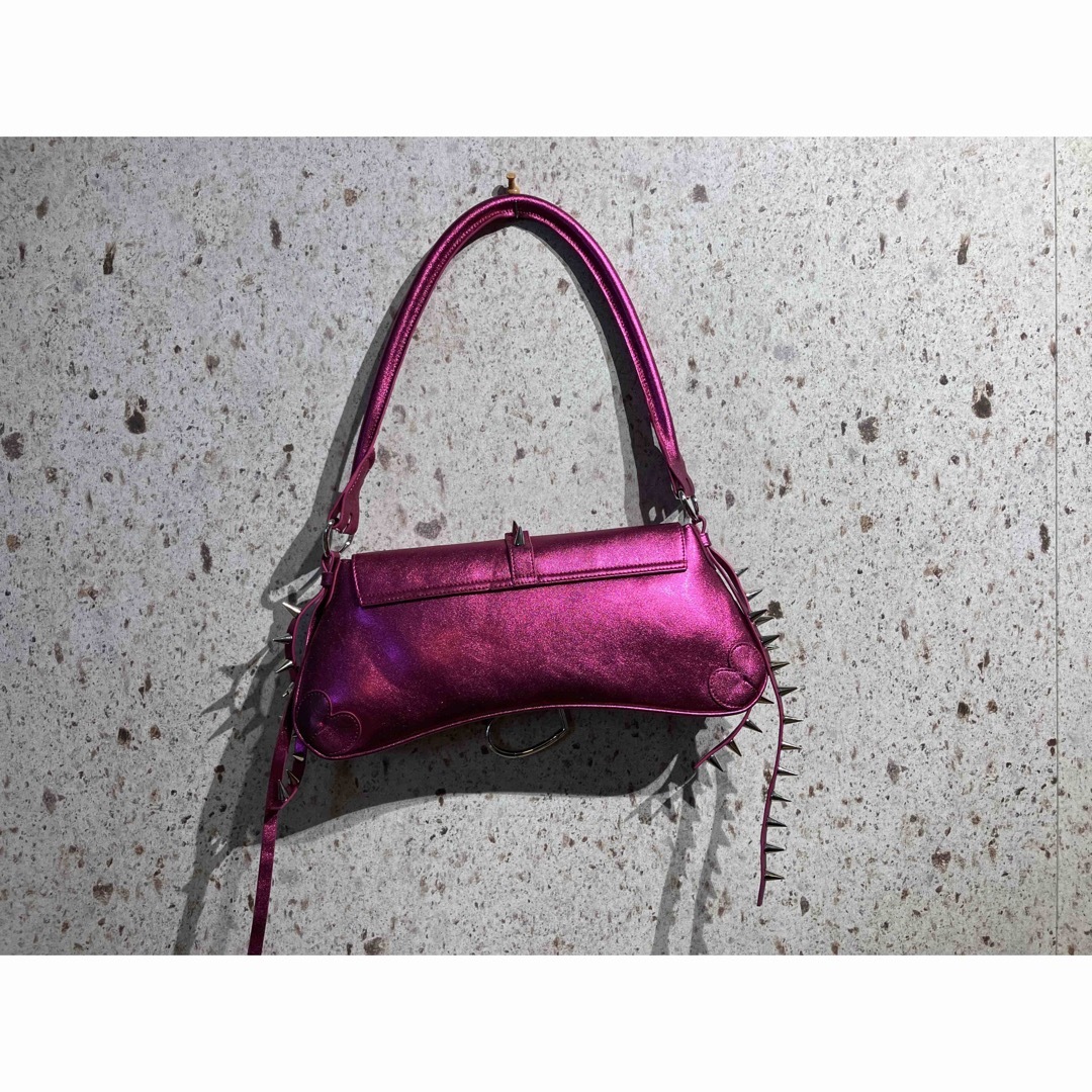 Gucci - GUCCI VAULT限定ABRA メタリックスタッズショルダーバッグの