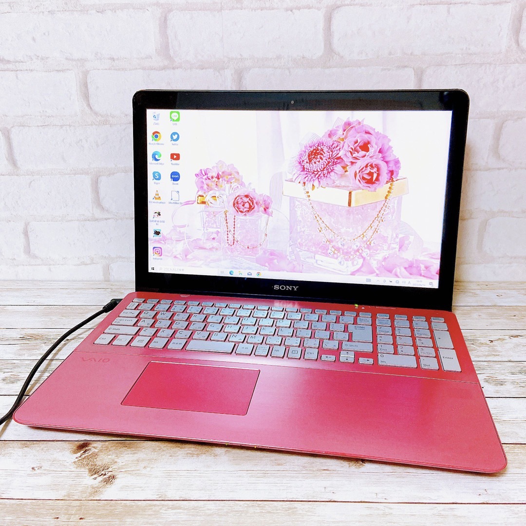 VAIO - 激レア✨ピンクVAIO☘大容量‼カメラ付で事務作業に✨薄型ノート ...