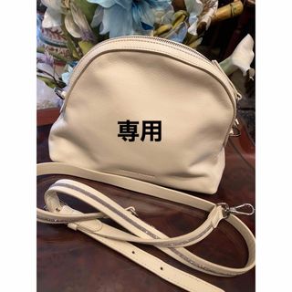 BRUNELLO CUCINELLI(ショルダーバッグ)のフリマアイテム一覧 BRUNELLO CUCINELLI(ショルダーバッグ)のフリマアイテム一覧